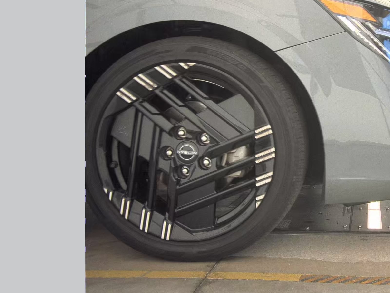 Used 2026 Nissan Sentra SR w/ Floor Mat Package FWD image 24