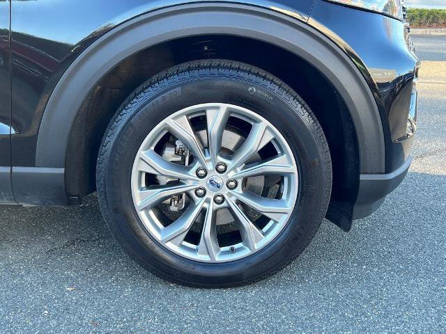Certified 2023 Ford Explorer XLT w/ Equipment Group 202A image 24