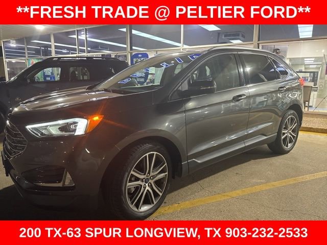 Certified 2020 Ford Edge Titanium image 3