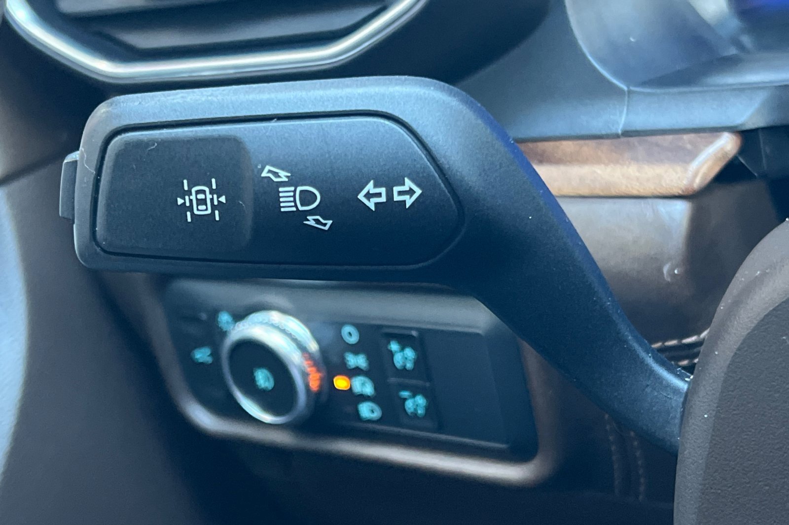 Certified 2022 Ford Explorer King Ranch w/ Technology Package image 38