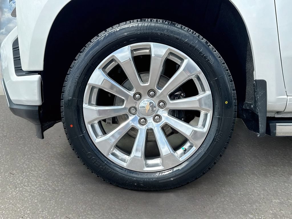 Used 2022 Chevrolet Silverado 1500 High Country AWD/4WD image 33