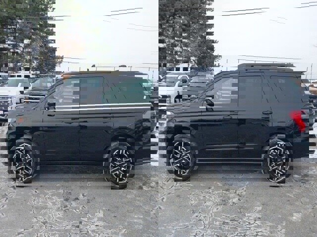 Certified 2021 Ford Expedition Limited image 2