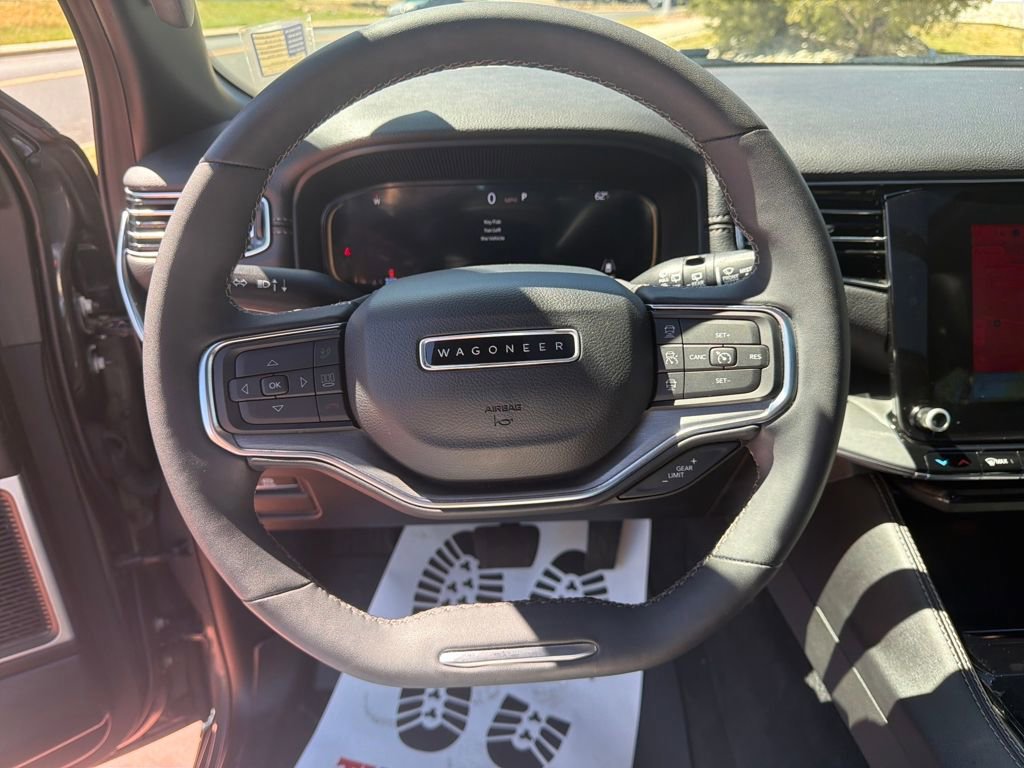 Used 2023 Jeep Wagoneer Series II image 15