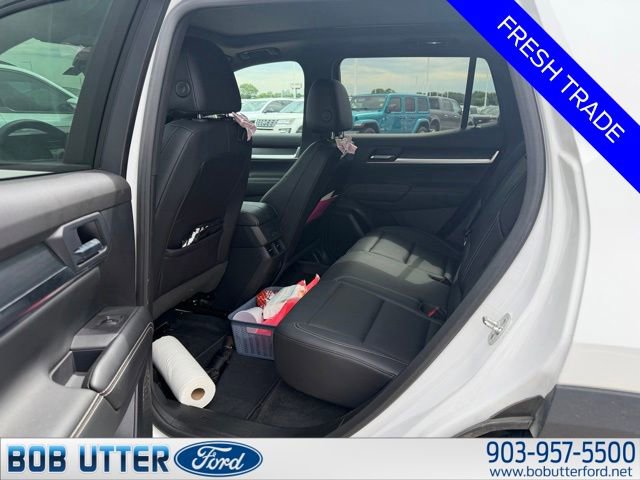 Used 2025 GMC Terrain Elevation w/ Elevation Premium Package AWD/4WD image 6