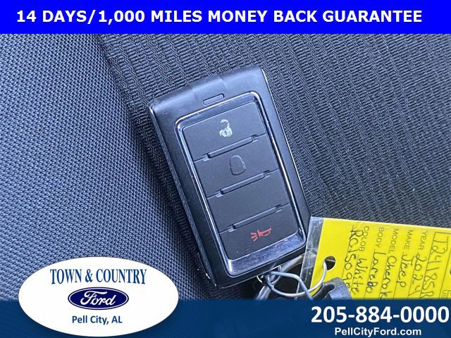 Used 2024 Jeep Grand Cherokee Laredo X image 29