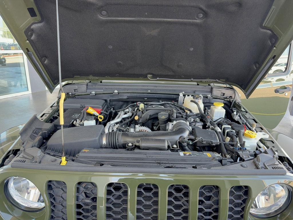 Used 2023 Jeep Gladiator Sport AWD/4WD image 34