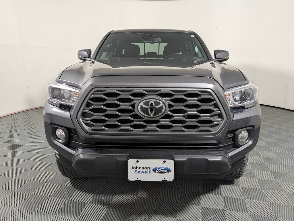 Used 2021 Toyota Tacoma TRD Off-Road w/ Technology Package AWD/4WD image 3