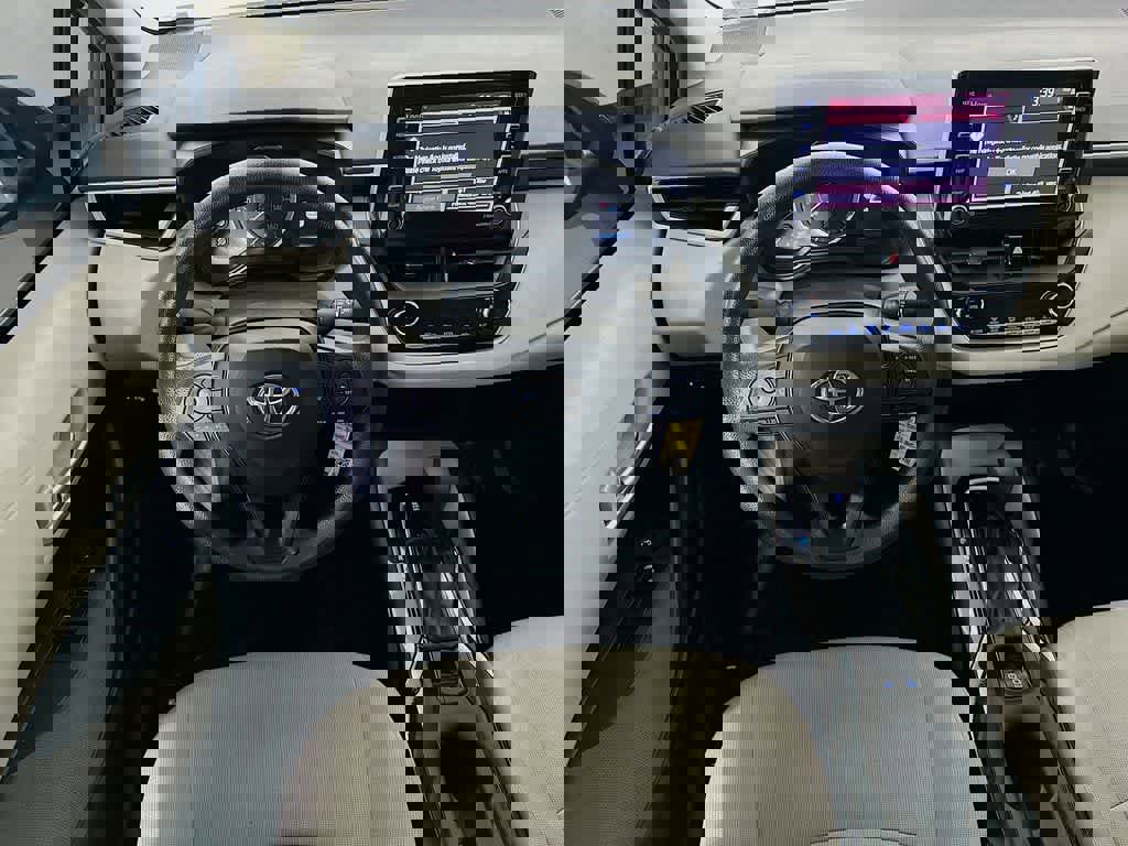 Used 2021 Toyota Corolla LE image 10