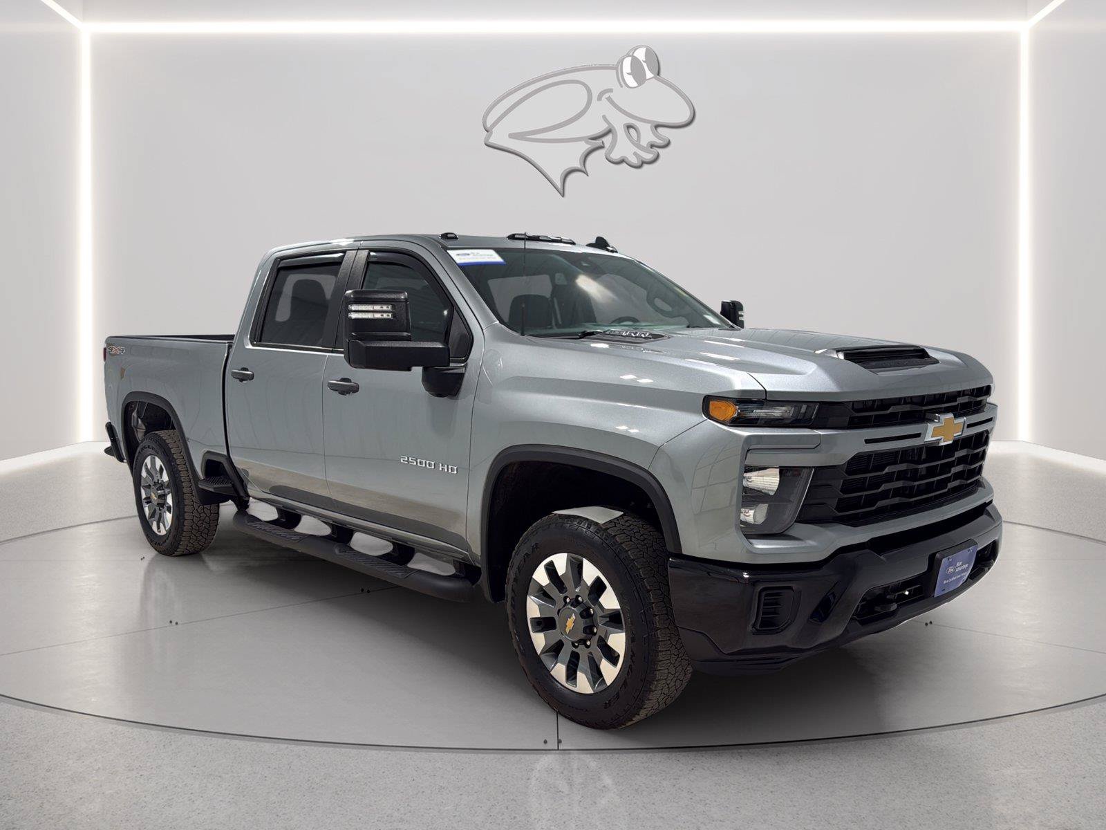 Used 2024 Chevrolet Silverado 2500 Custom w/ Custom Value Package AWD/4WD image 8