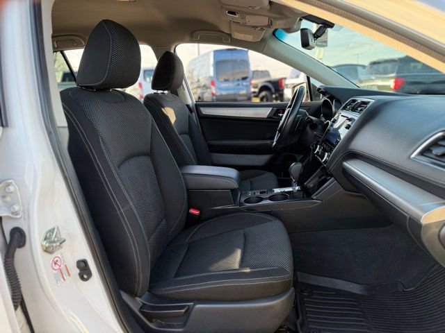 Used 2019 Subaru Outback 2.5i Premium image 16