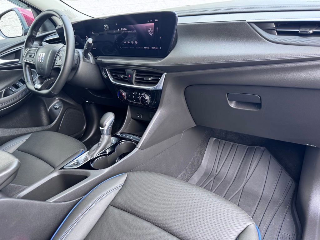 Used 2025 Buick Encore GX Sport Touring image 18