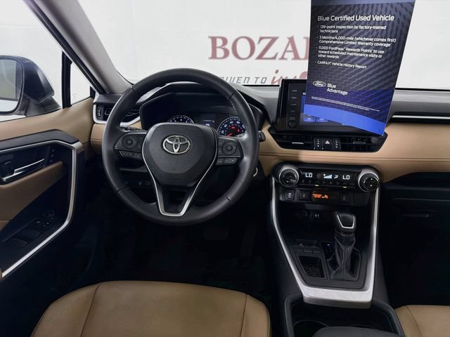 Used 2019 Toyota RAV4 XLE Premium w/ Cold Weather Package FWD image 27