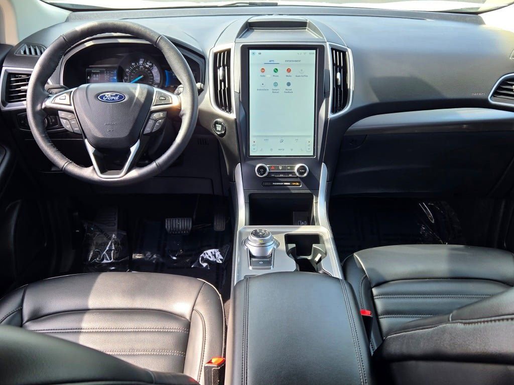 Certified 2024 Ford Edge SEL image 19