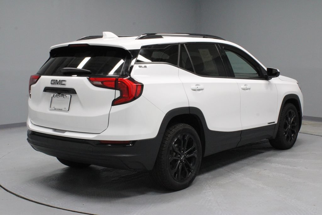 Used 2020 GMC Terrain SLE w/ Elevation Edition FWD image 10