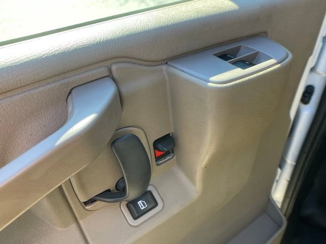 Used 2020 Chevrolet Express 2500 w/ Driver Convenience Package image 14