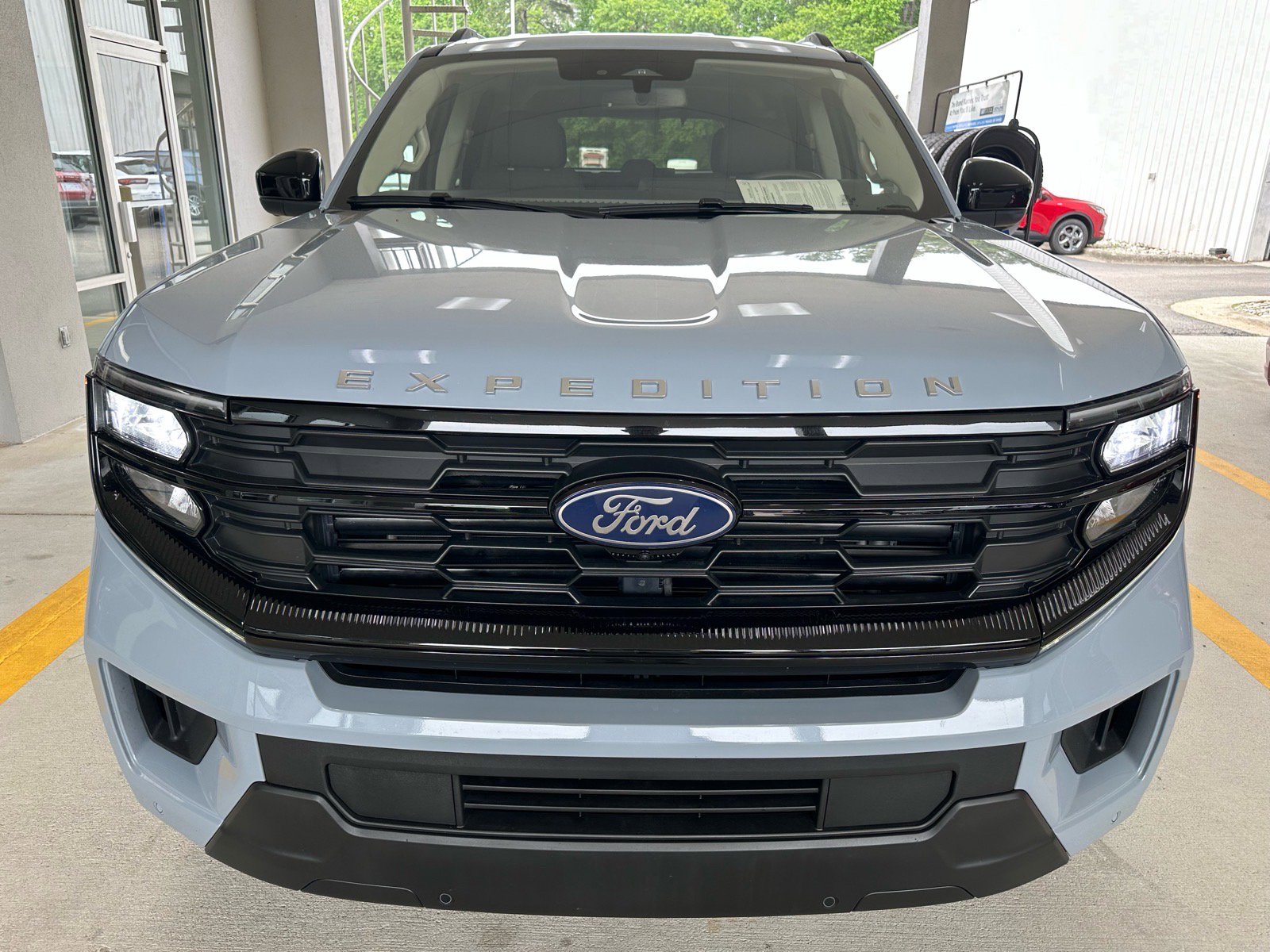 Certified 2025 Ford Expedition Active RWD image 5