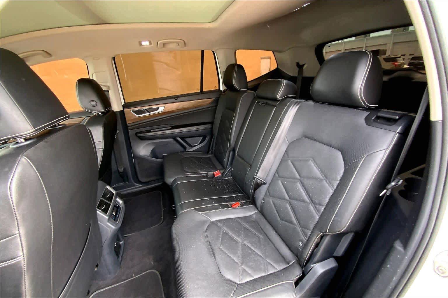 Used 2024 Volkswagen Atlas SE FWD image 21