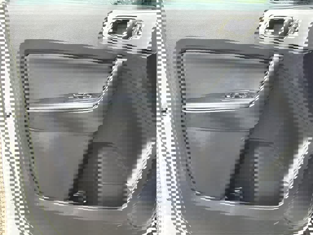 Certified 2021 Ford Ranger XLT w/ Equipment Group 301A Mid image 11