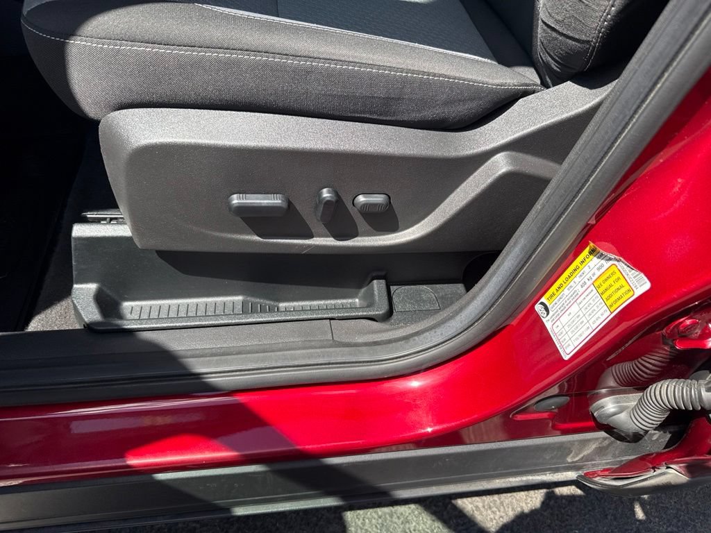 Certified 2019 Ford Escape SE FWD image 10