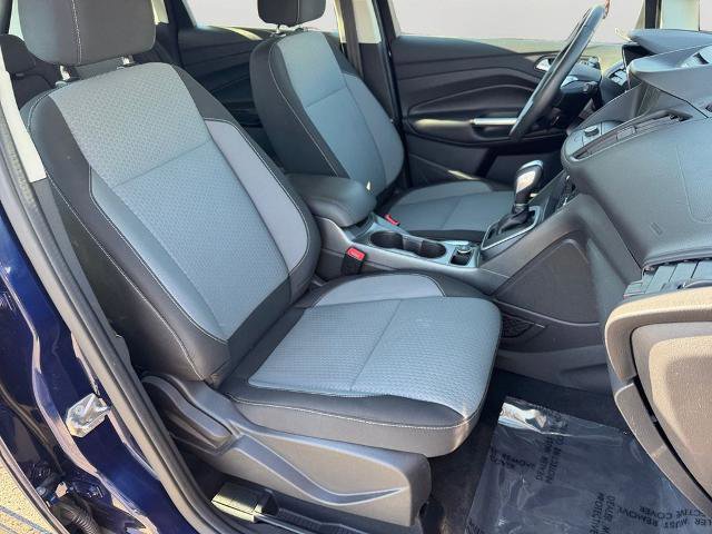 Certified 2017 Ford C-MAX Energi SE w/ Equipment Group 401A FWD image 4