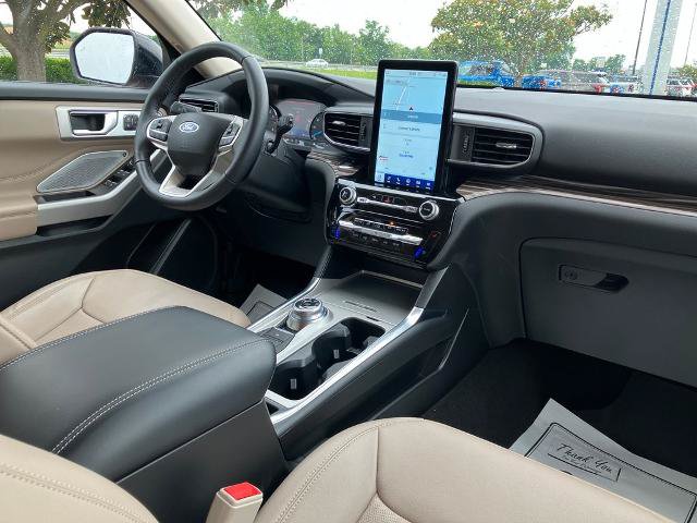 Certified 2024 Ford Explorer Limited w/ Limited Technology Package AWD/4WD image 23