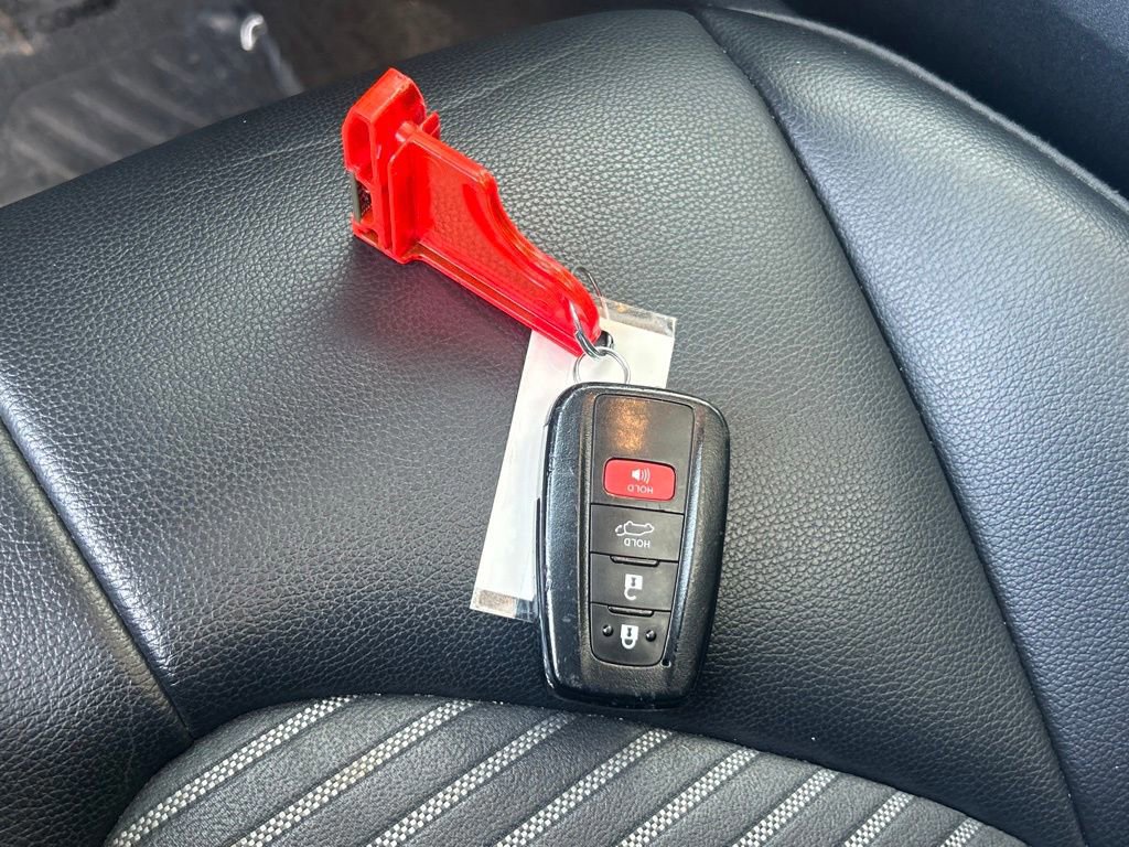 Used 2022 Toyota Highlander XSE image 49