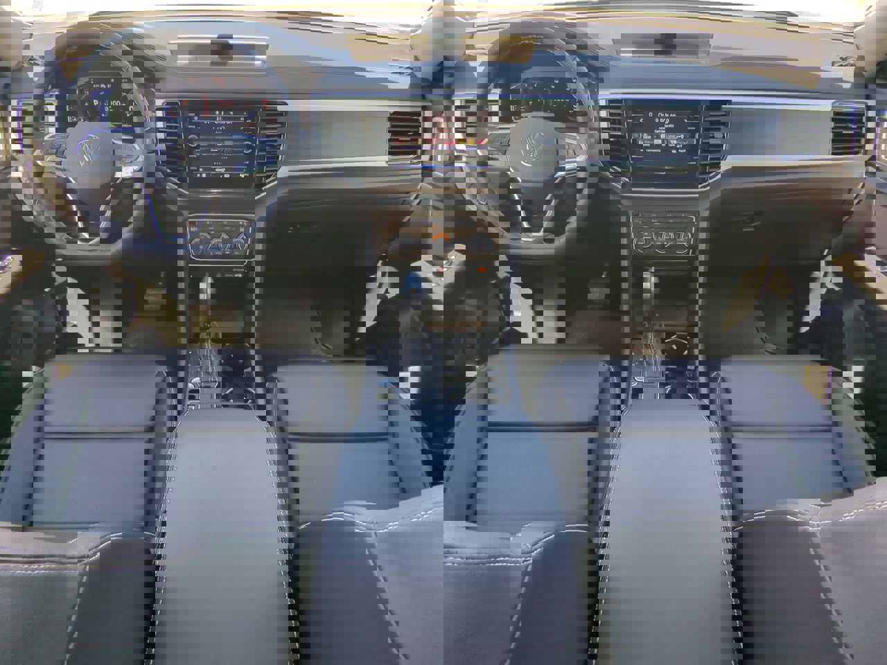 Used 2023 Volkswagen Atlas SE w/ Panoramic Sunroof Package image 13