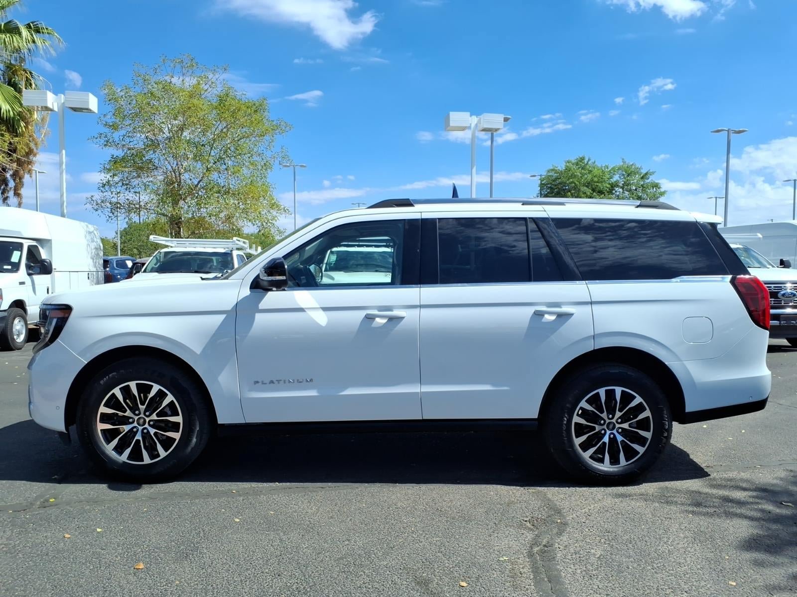 Certified 2025 Ford Expedition Platinum AWD/4WD image 7
