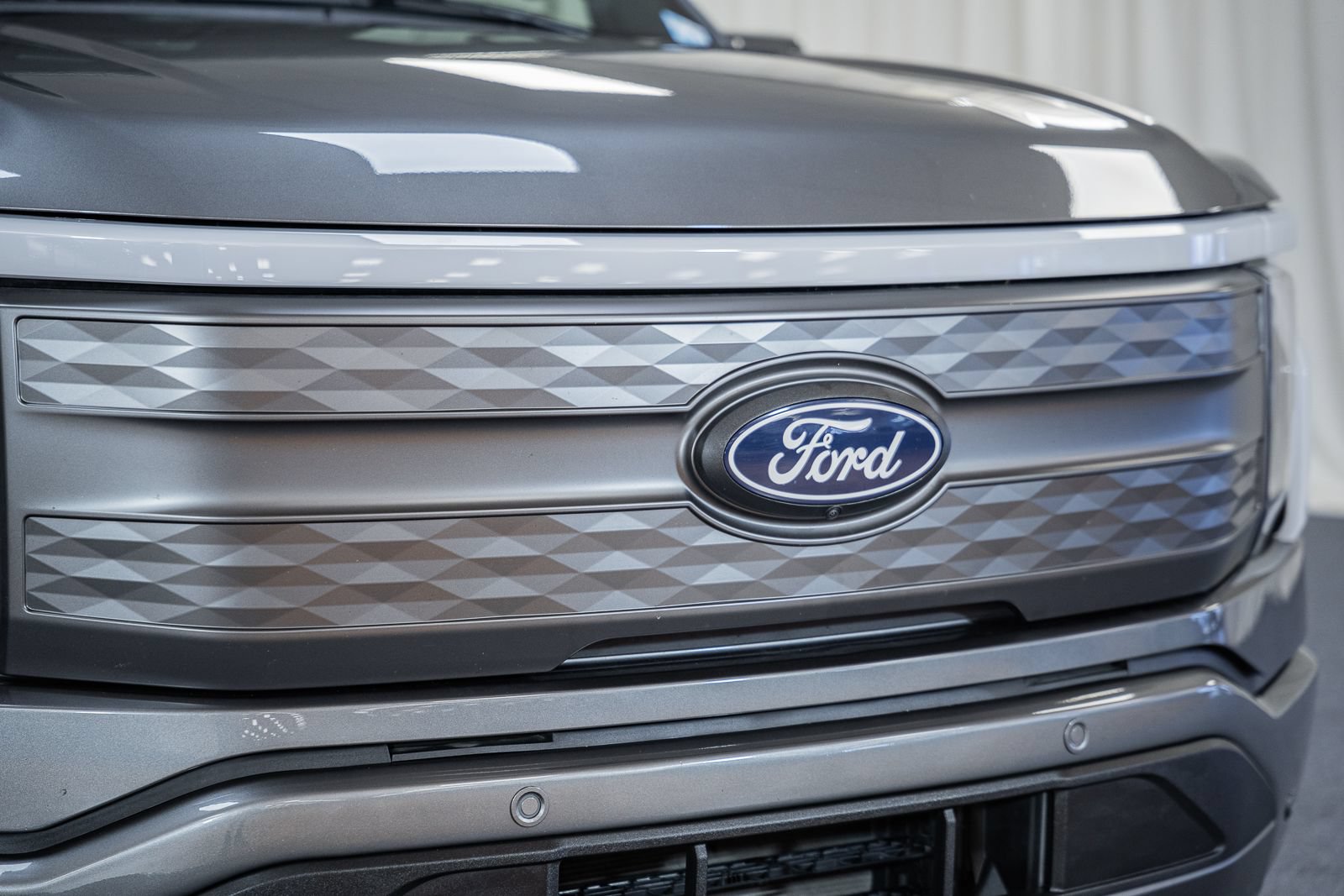 Certified 2025 Ford F150 Lightning Lariat AWD/4WD image 11