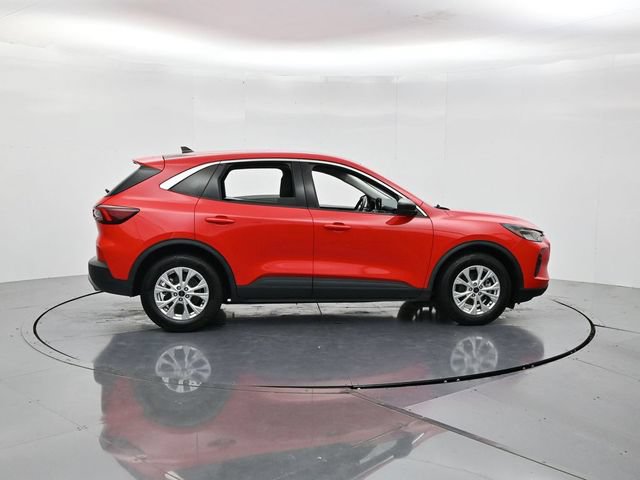 Certified 2024 Ford Escape Active FWD image 2