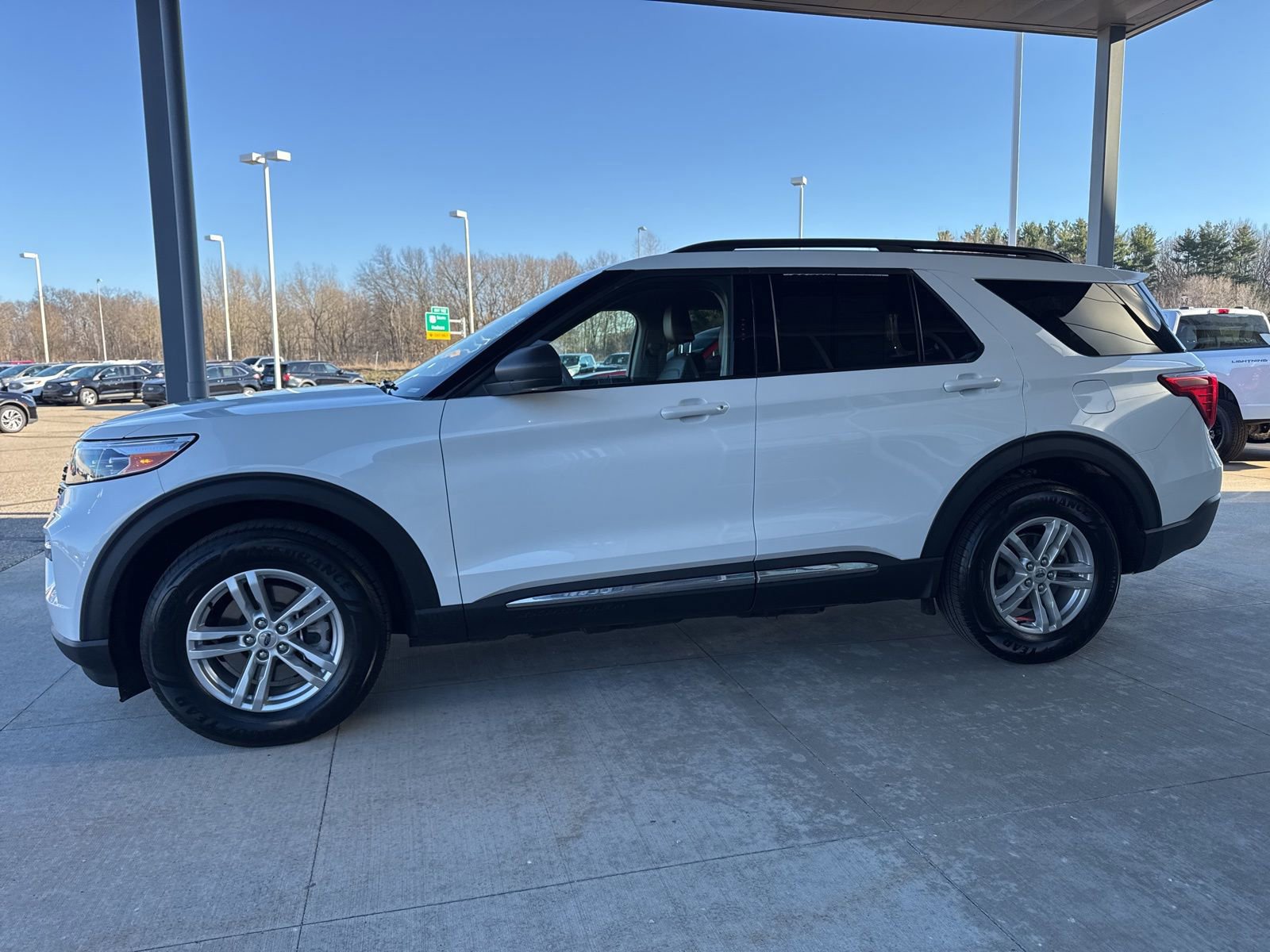 Certified 2023 Ford Explorer XLT w/ Equipment Group 202A image 7