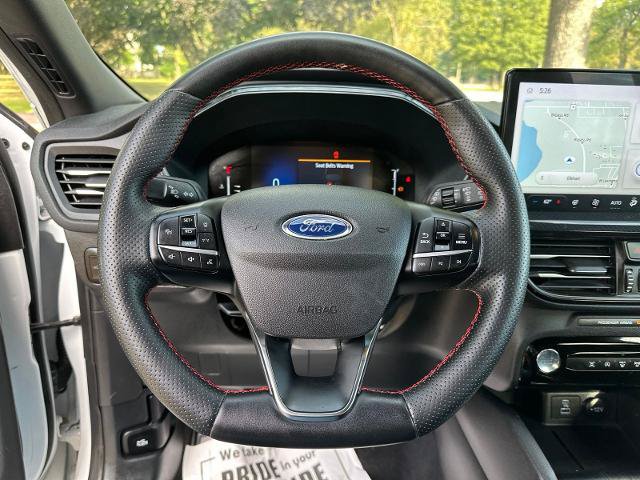 Certified 2023 Ford Escape ST-Line w/ Tech Pack #1 AWD/4WD image 11