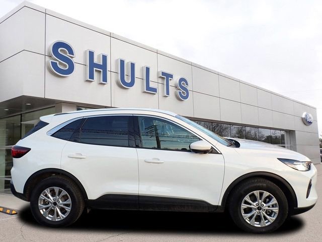 Certified 2023 Ford Escape Active w/ Tech Pack #2 image 2