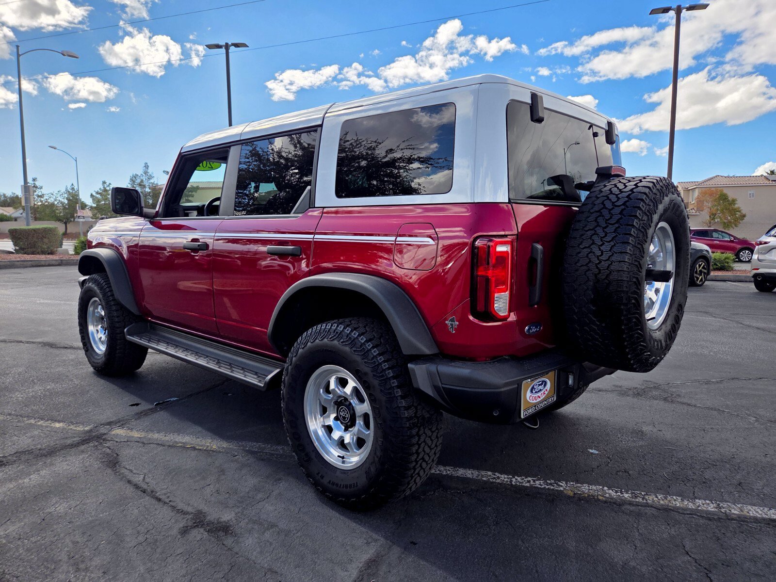 Certified 2025 Ford Bronco Heritage Edition AWD/4WD image 4