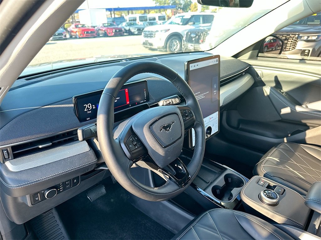 Certified 2022 Ford Mustang Mach-E Select w/ Comfort/Technology Package image 11