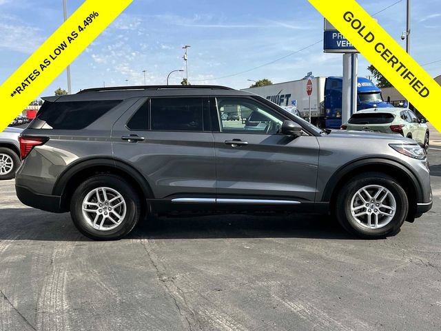 Certified 2025 Ford Explorer Active AWD/4WD image 2