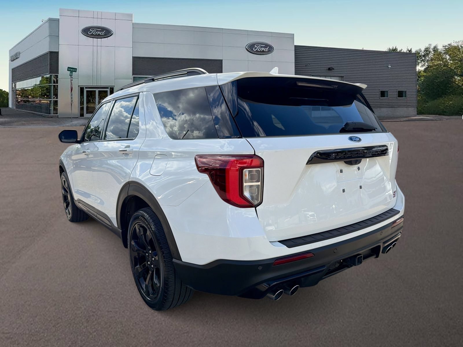 Certified 2024 Ford Explorer ST w/ Equipment Group 401A AWD/4WD image 8