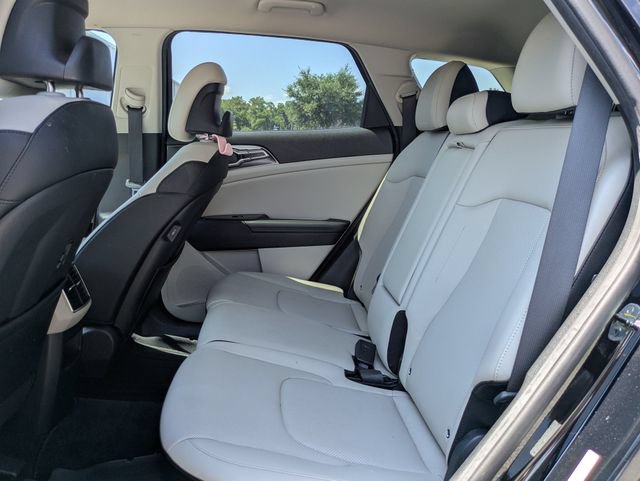 Used 2023 Kia Sportage EX FWD image 10