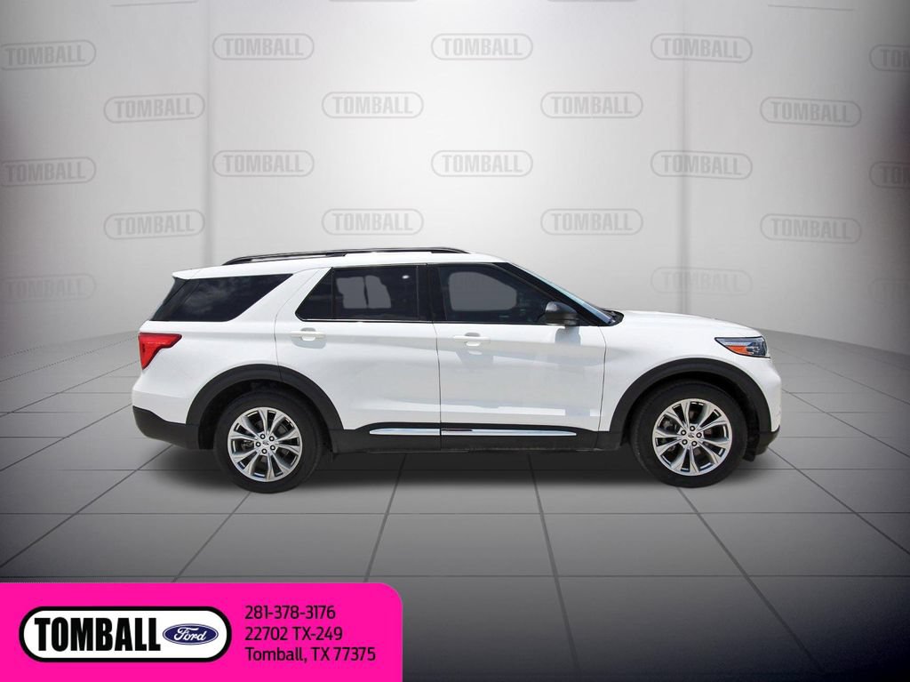 Certified 2023 Ford Explorer XLT w/ Equipment Group 202A RWD image 9