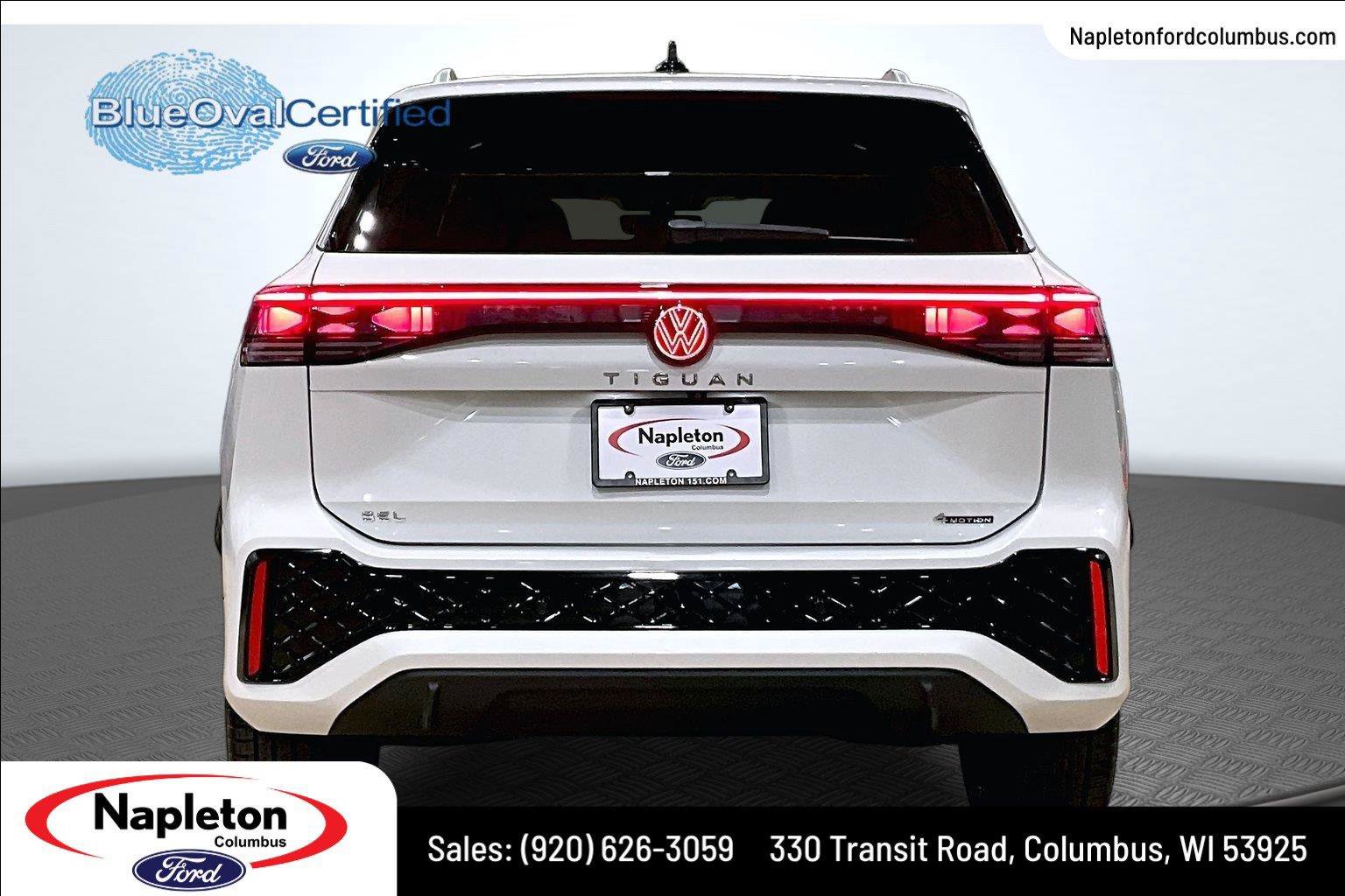 Used 2025 Volkswagen Tiguan SEL R-Line AWD/4WD image 4