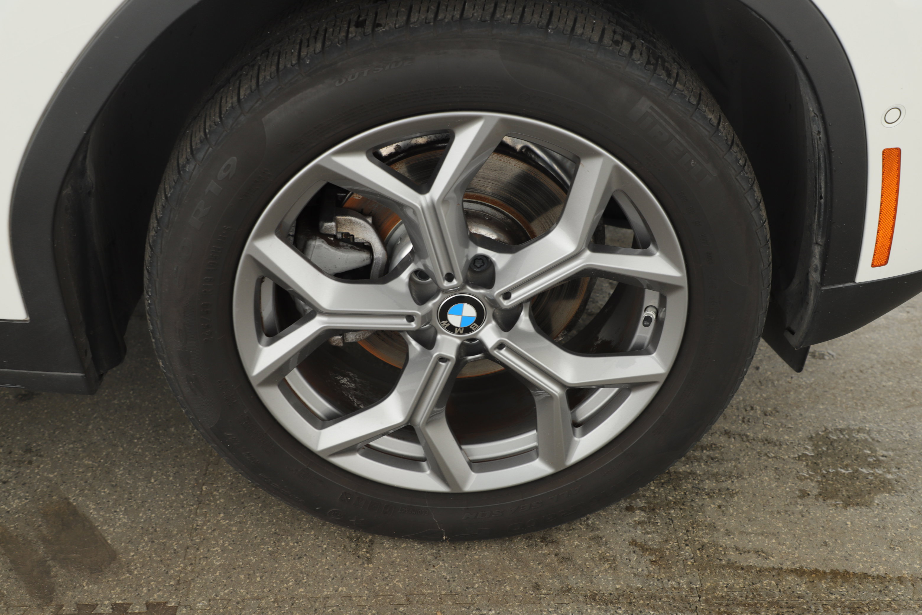 Used 2024 BMW X3 sDrive30i w/ Convenience Package RWD image 6