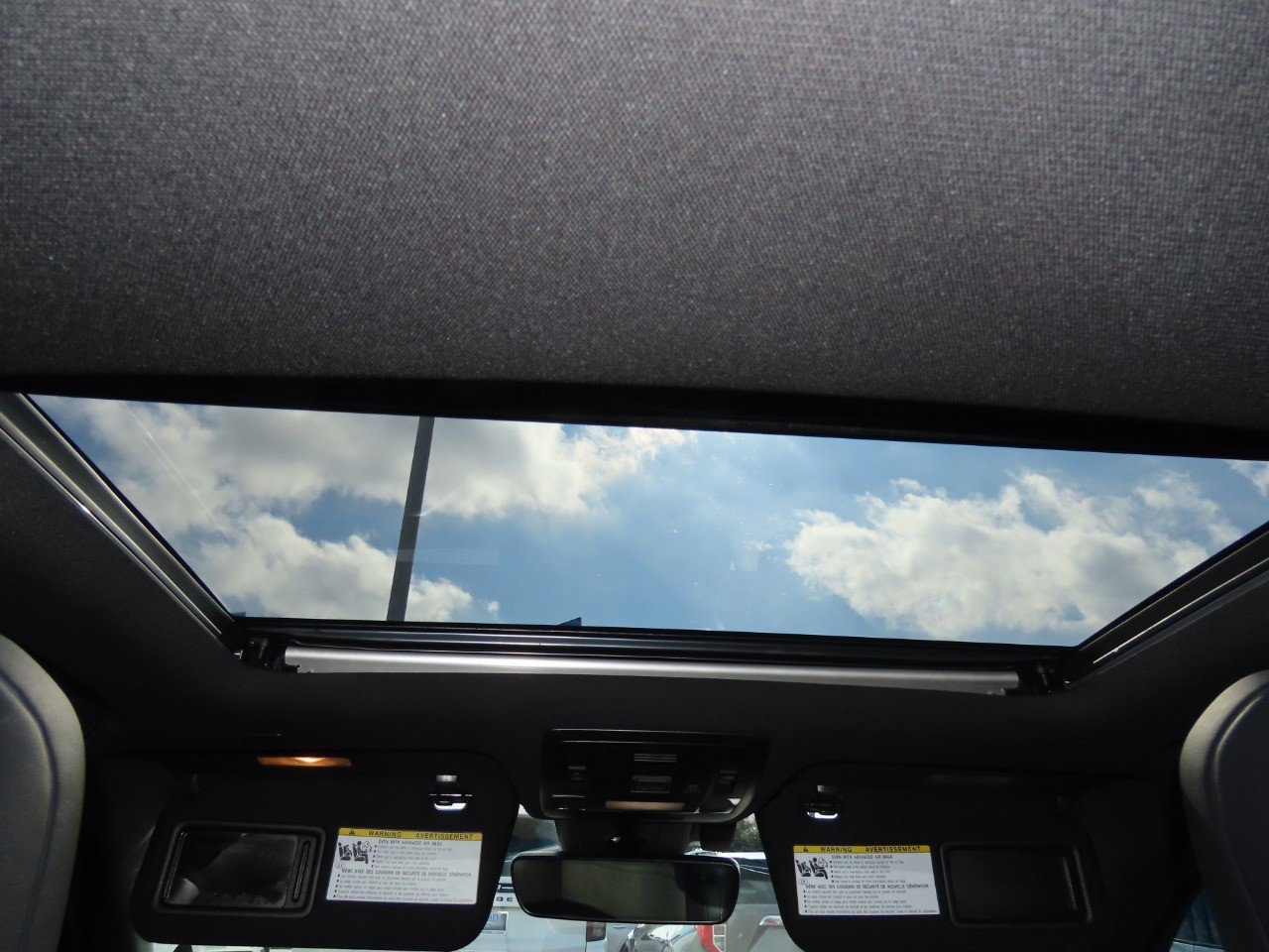 Used 2019 Lexus UX 200 image 23