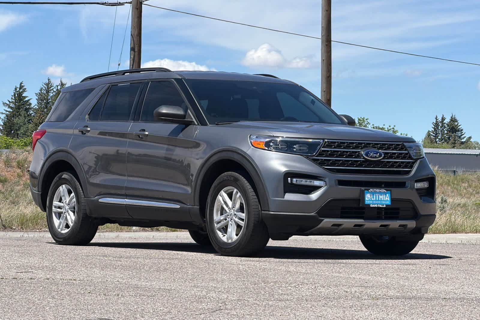 Certified 2023 Ford Explorer XLT w/ Equipment Group 202A AWD/4WD image 9