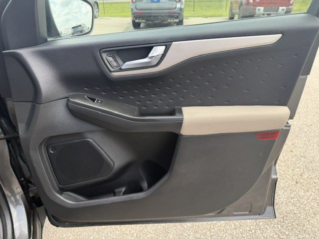 Certified 2020 Ford Escape SE AWD/4WD image 30