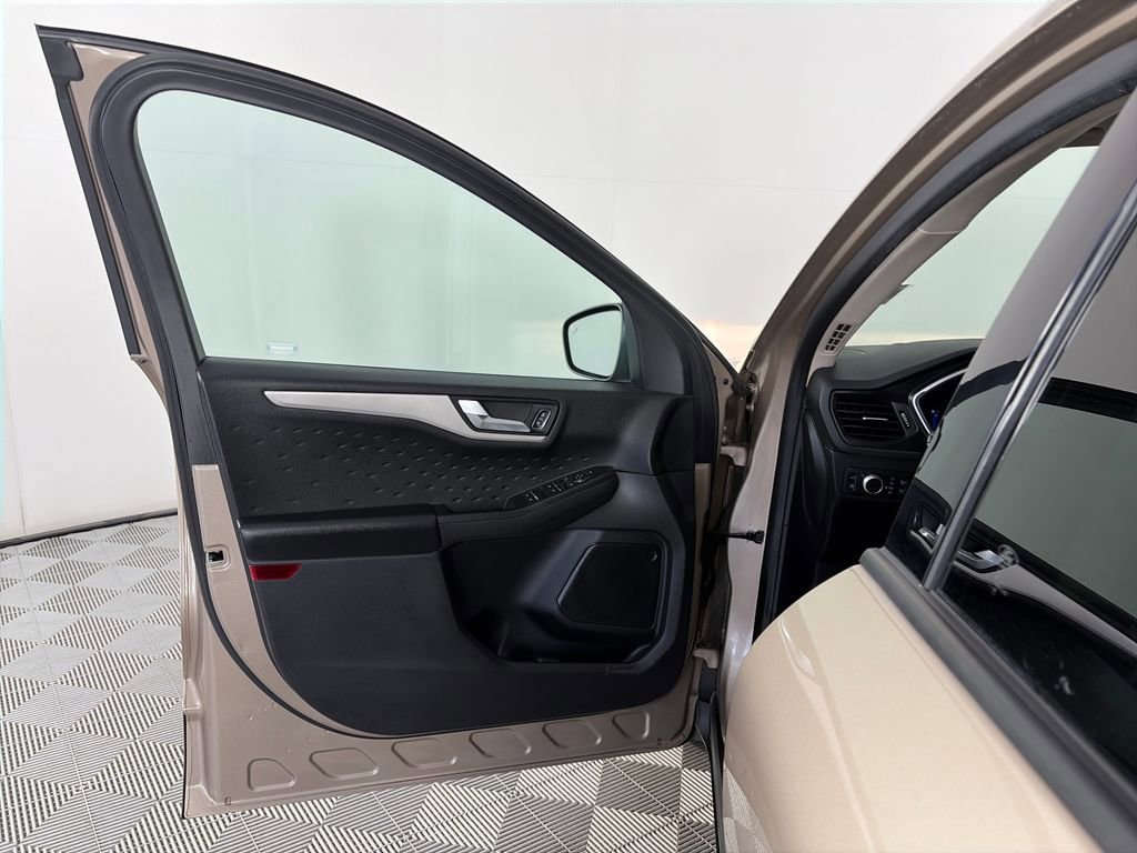 Certified 2020 Ford Escape SE Sport AWD/4WD image 10