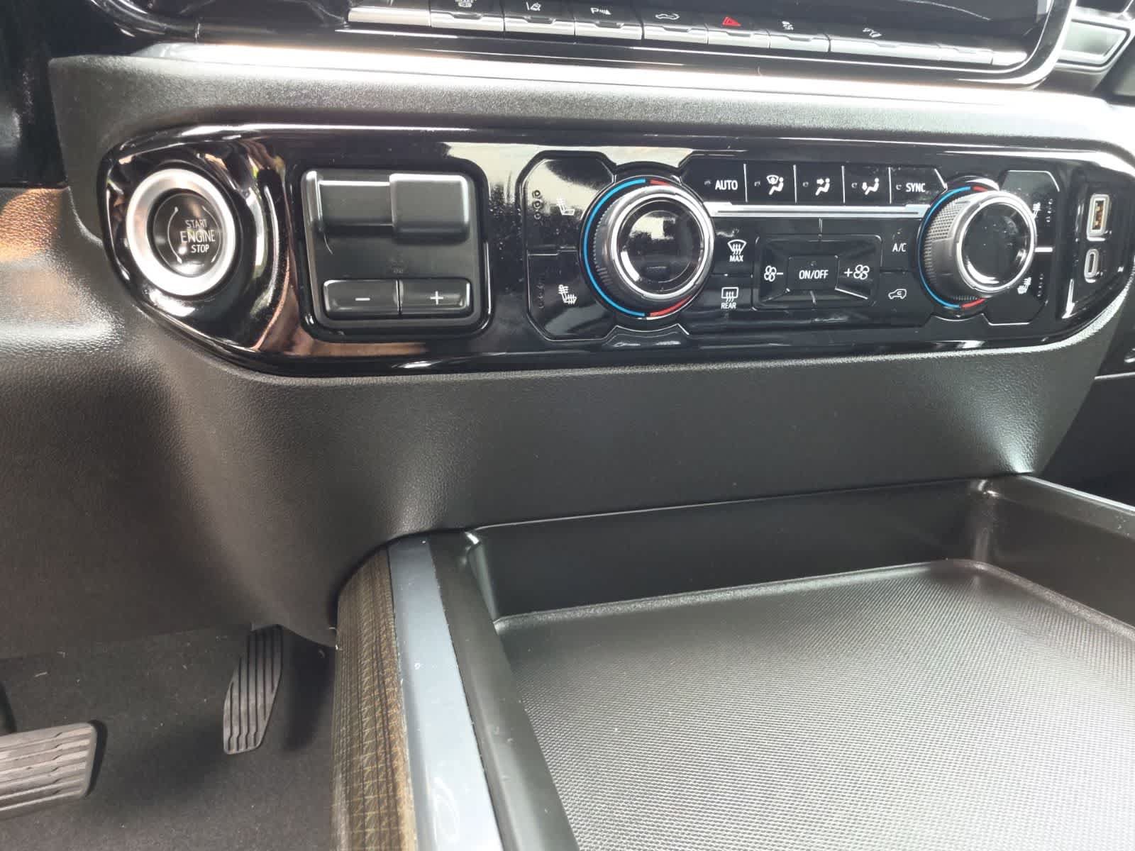 Used 2024 Chevrolet Silverado 3500 LT w/ True North Edition AWD/4WD image 20