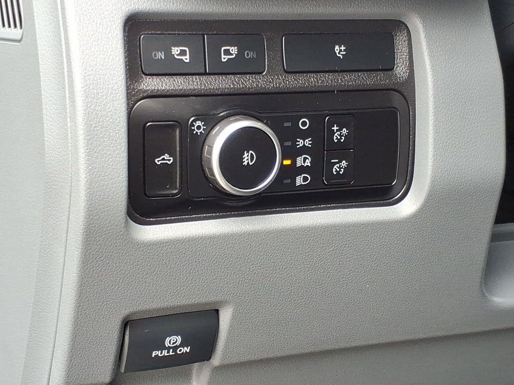 Certified 2024 Ford F350 XLT w/ 360-Degree Camera Package AWD/4WD image 21