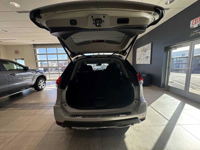 Used 2020 Nissan Rogue SV image 24