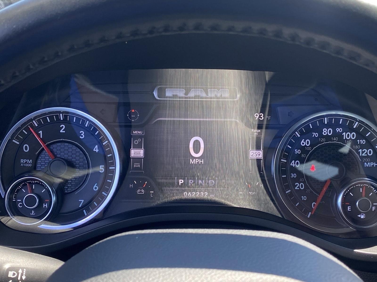 Used 2023 RAM 1500 Laramie AWD/4WD image 18