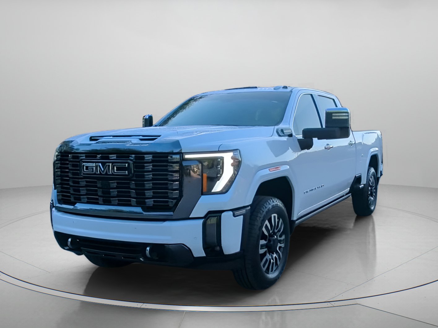 Used 2024 GMC Sierra 2500 Denali Ultimate AWD/4WD image 11